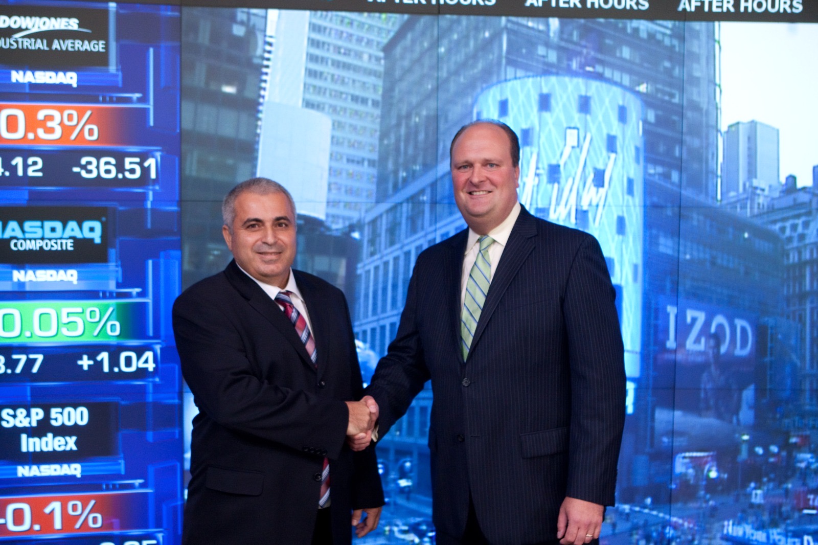 יורם ברזני עם דוד וויקס, סמנכ״ל נאסד״ק